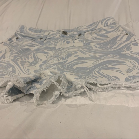 ZARA - Blue and White Print - Jean Shorts - High-Waisted - Women’s 6 - Picture 8 of 10
